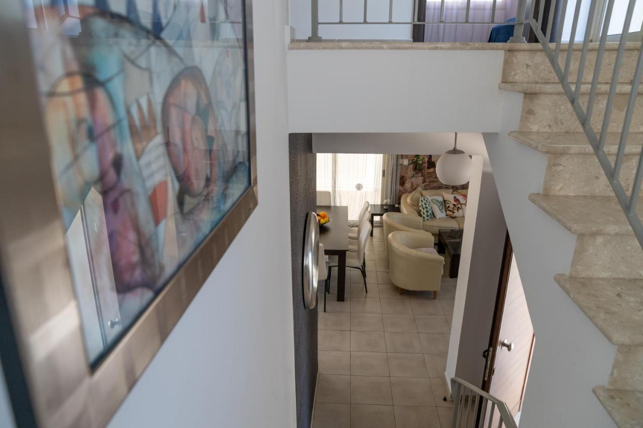 Palm Villa Ekaterina 4 Bdrmパラリムニ エクステリア 写真